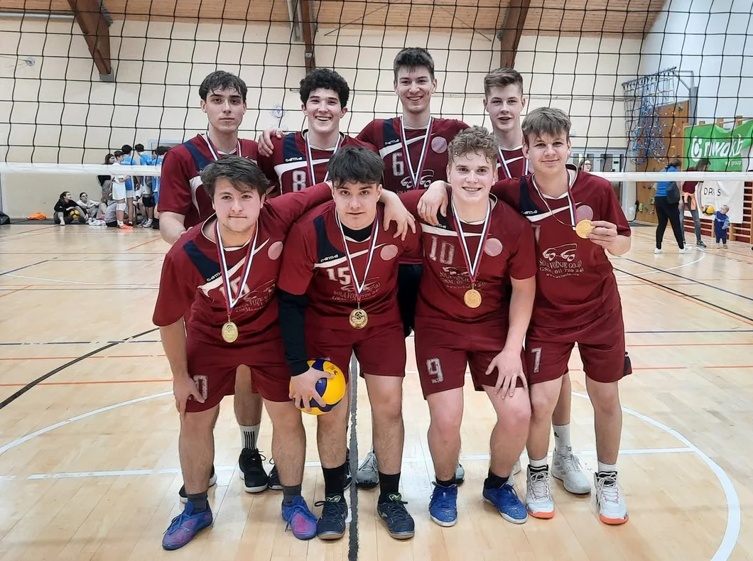 I stand with the Dijaški dom Antona Martina Slomška volleyball team after winning Domijada 2024